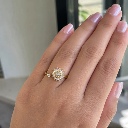 Women's Adjustable Sunflower Rotary Ring